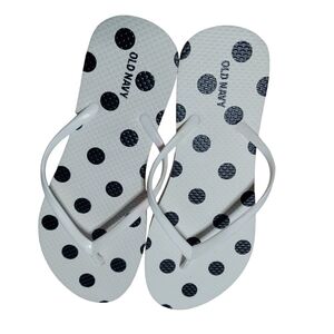 8 Old Navy white and black sandal